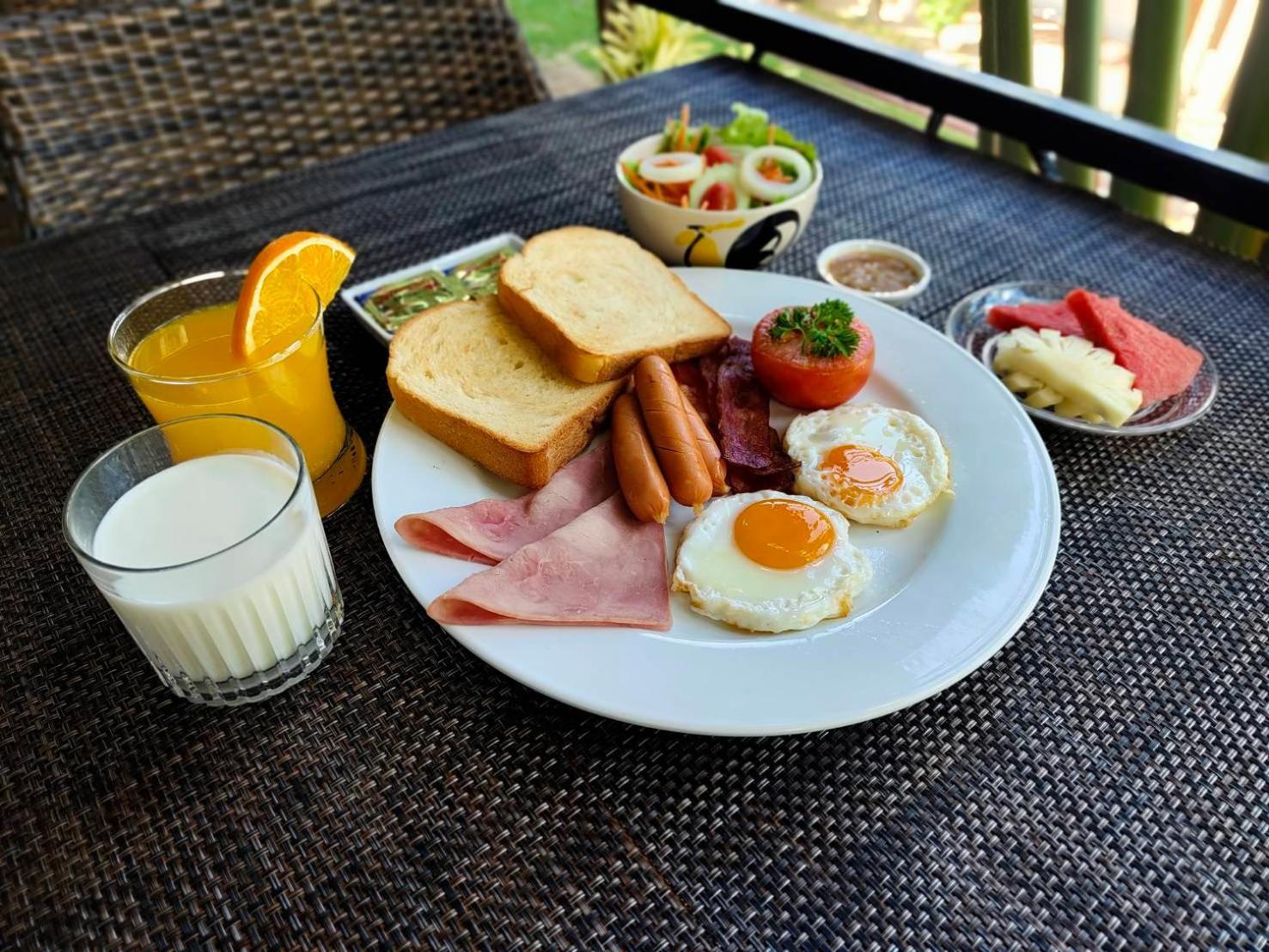 Touch Sea Boutique Hotel&Bistro Karon Dış mekan fotoğraf