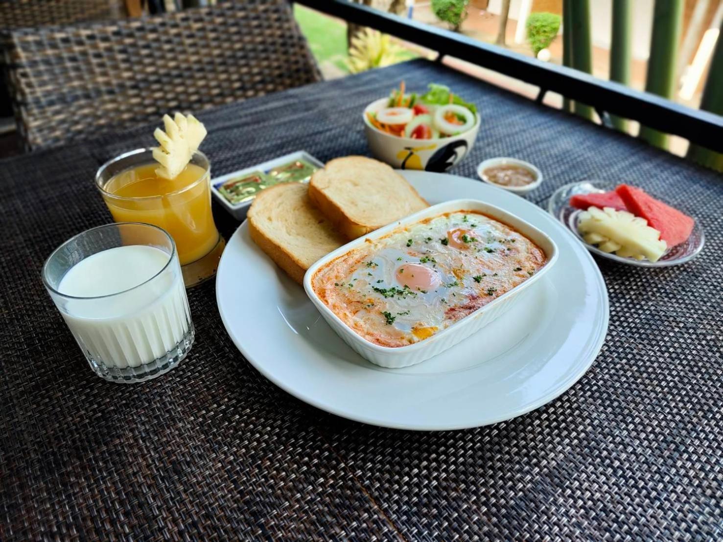 Touch Sea Boutique Hotel&Bistro Karon Dış mekan fotoğraf